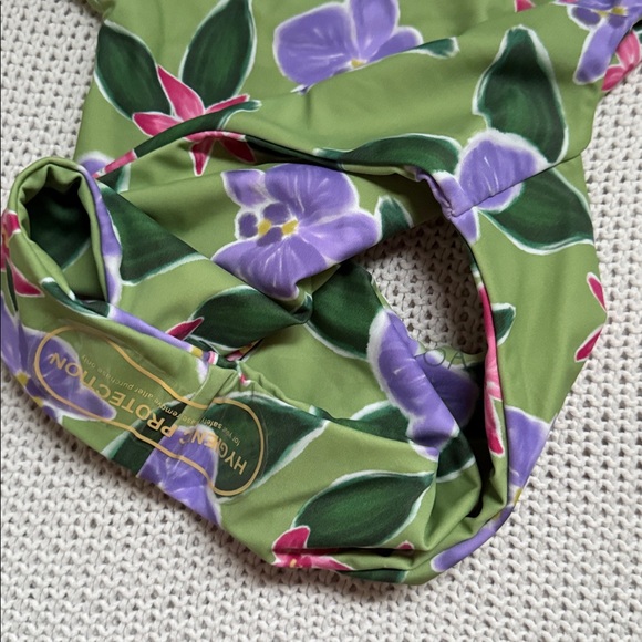 NWT BENOA SWIM Garden isle paia one piece - Picture 5 of 6